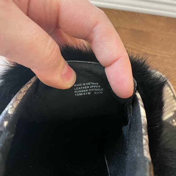 Michael Kors Maven Embossed Snakeskin Print Leather and Rabbit Fur Sneak… - Picture 13 of 13